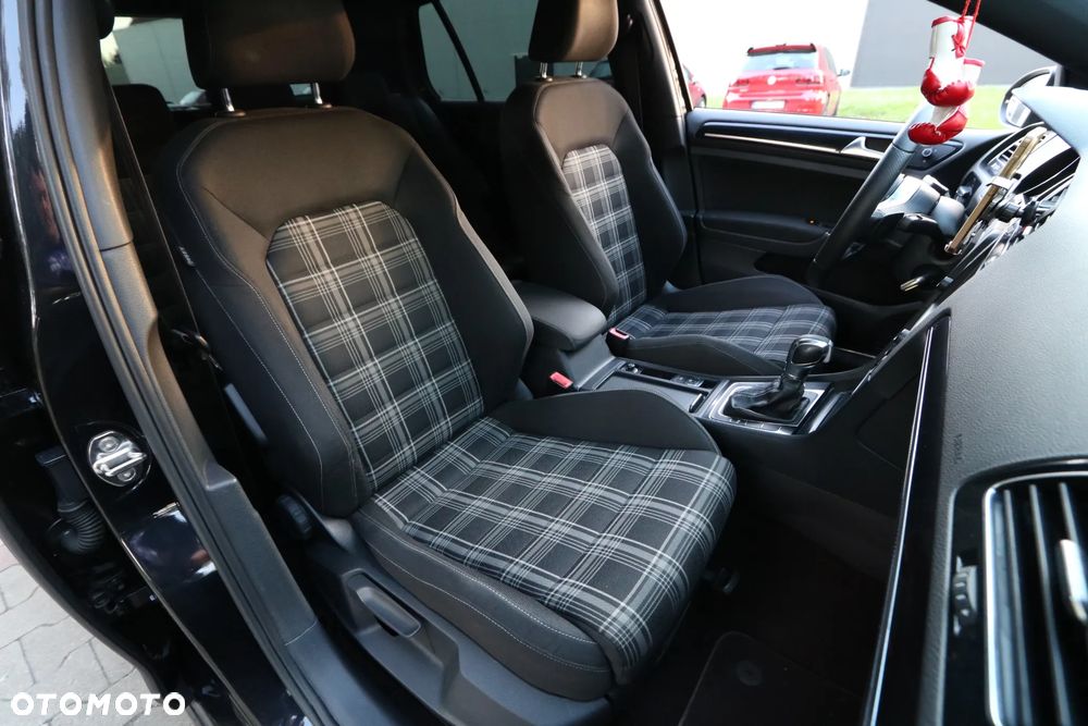 Volkswagen Golf 2.0 TDI BMT GTD DSG - 38