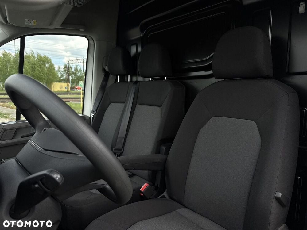 Volkswagen Crafter - 11