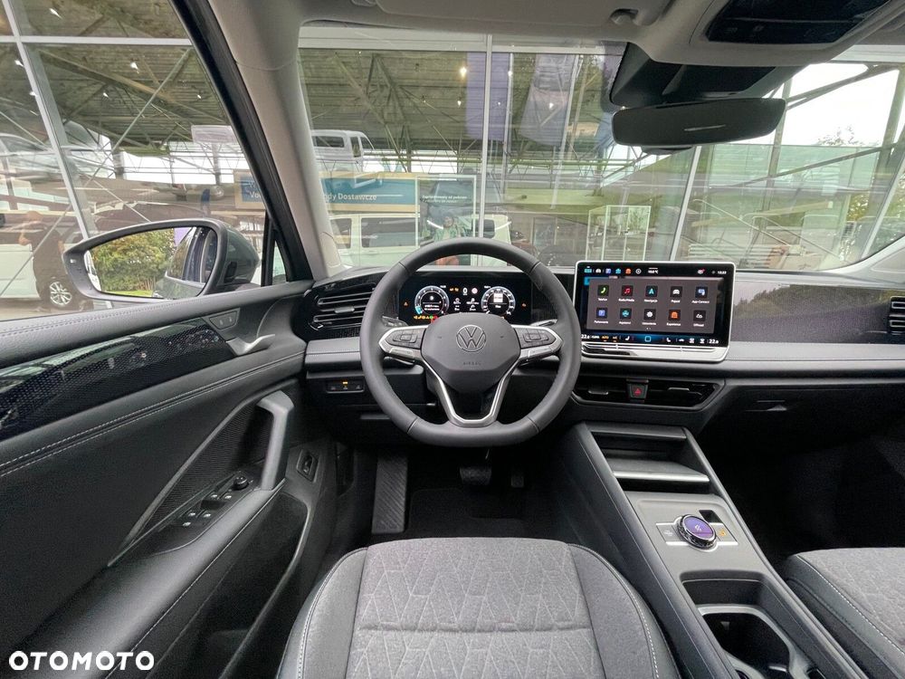 Volkswagen Tiguan - 10