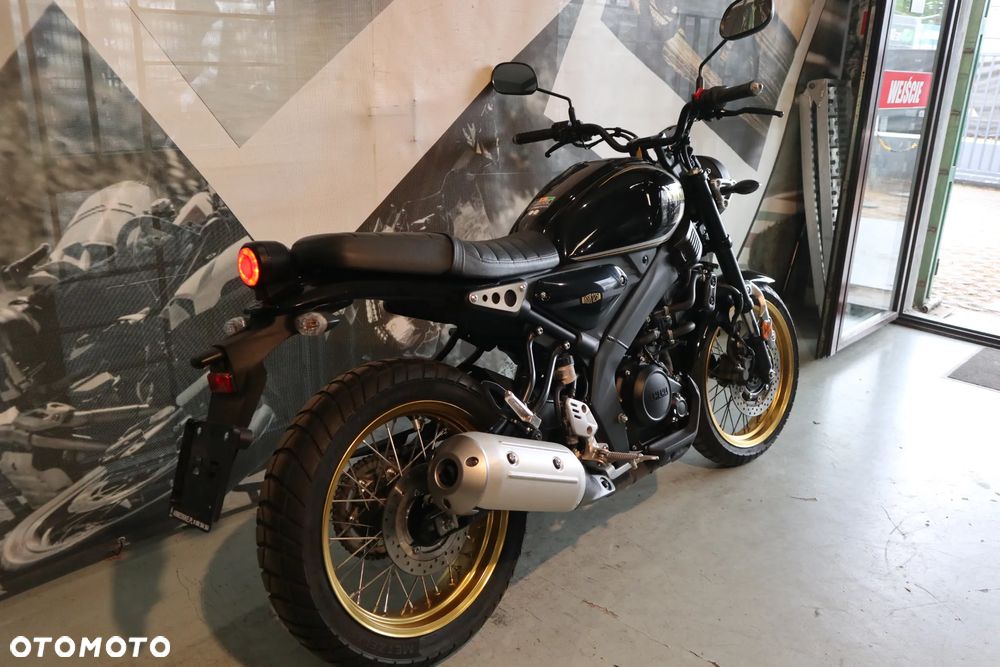 Yamaha XSR - 22
