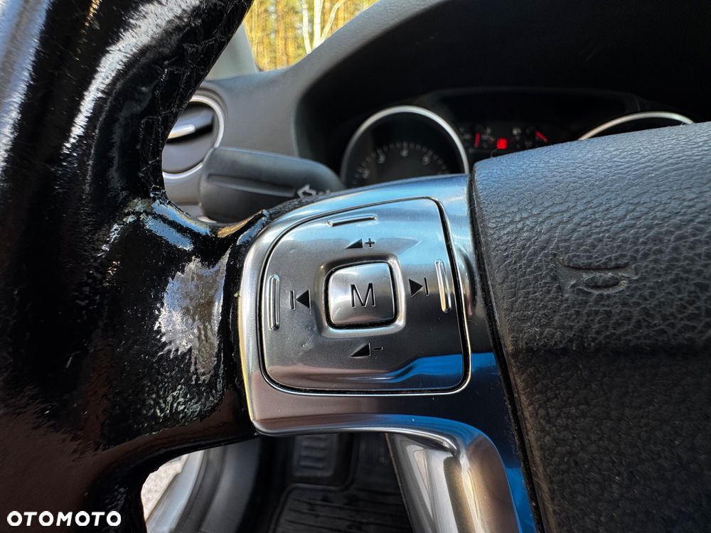 Ford Mondeo 1.6 Gold X - 20