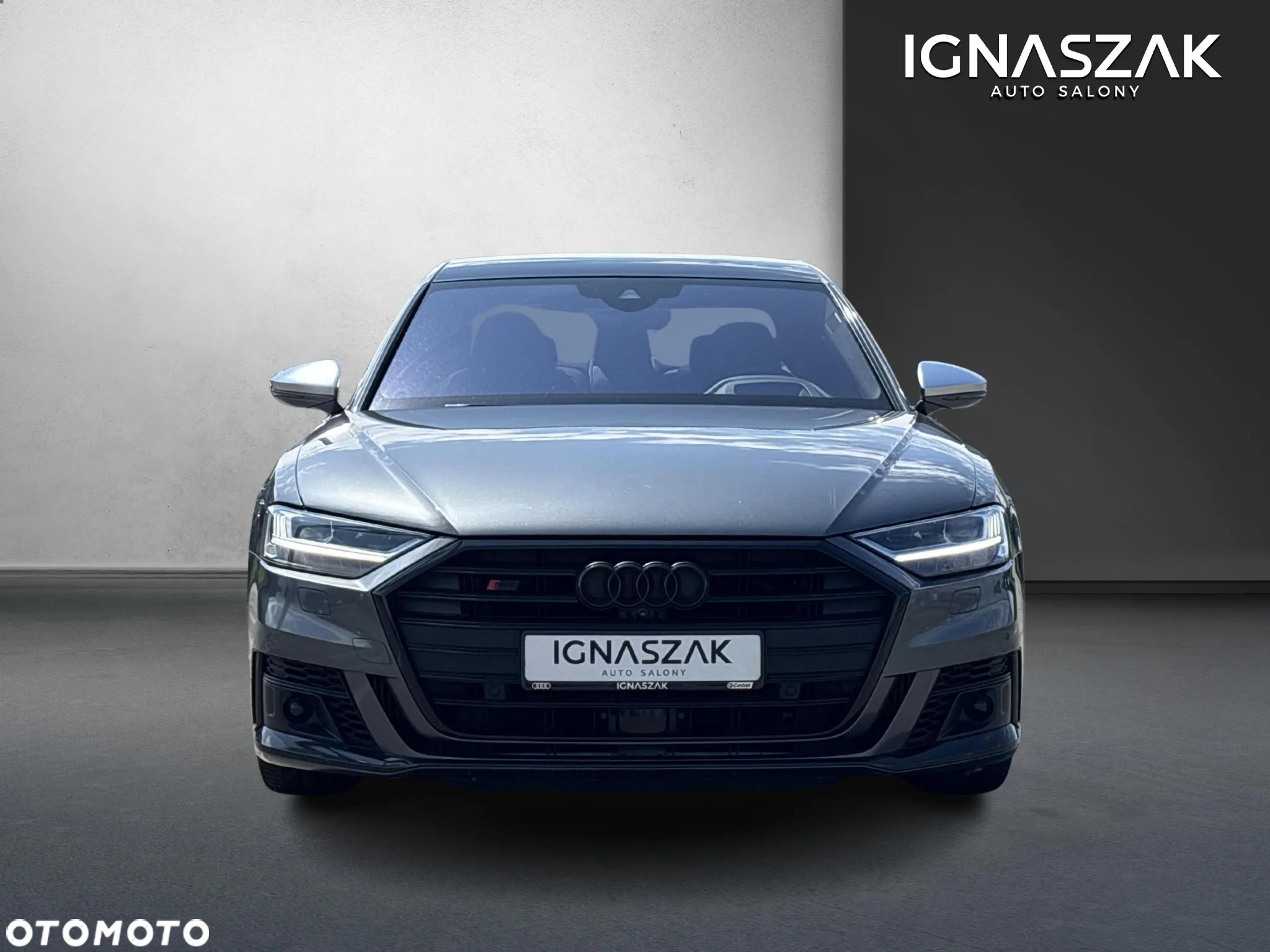 Audi S8 - 8