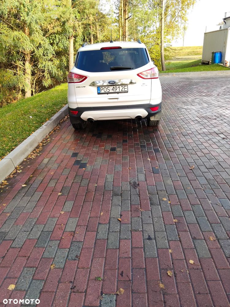 Ford Escape 2.0 EcoBoost AWD Titanium - 3