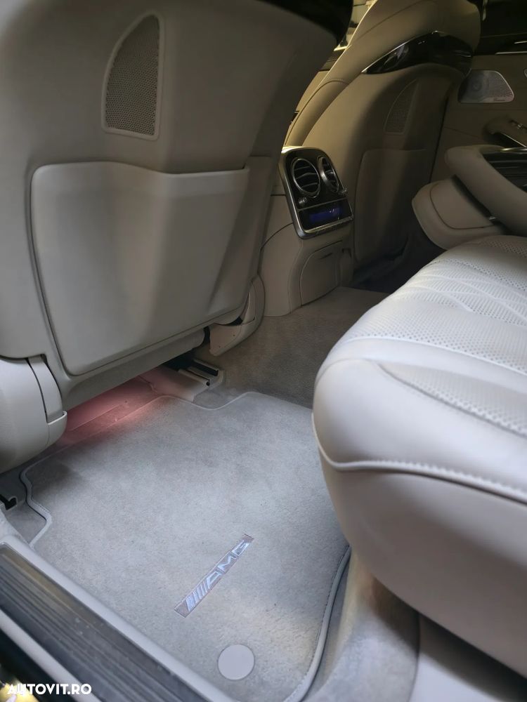 Mercedes-Benz S 560 4MATIC Long Aut. - 27