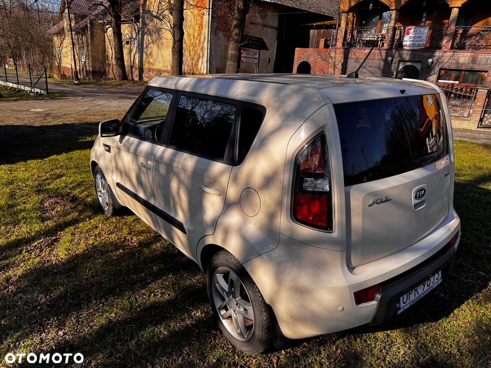 Kia Soul 1.6 CRDI L - 2