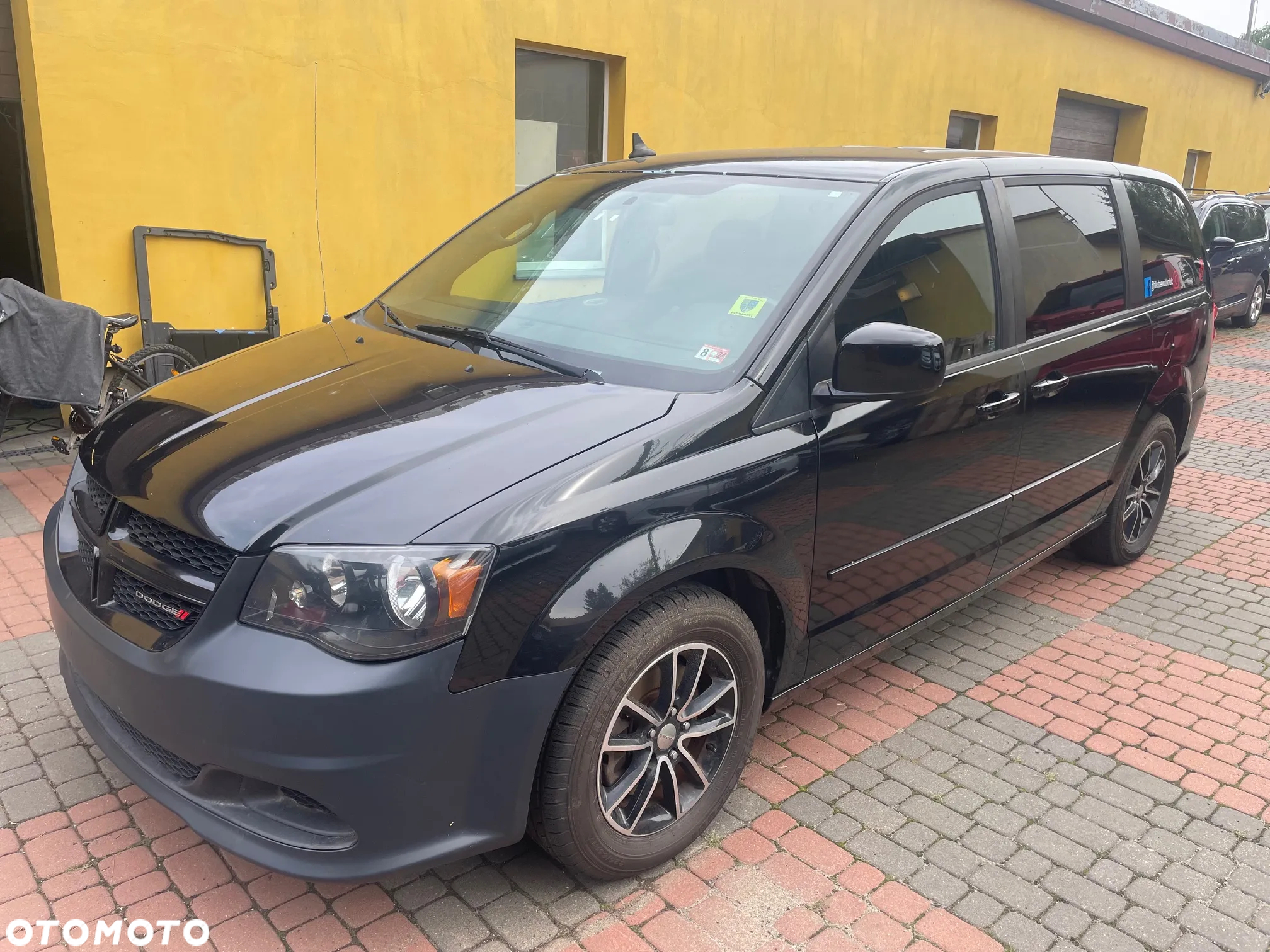 Dodge Grand Caravan - 5