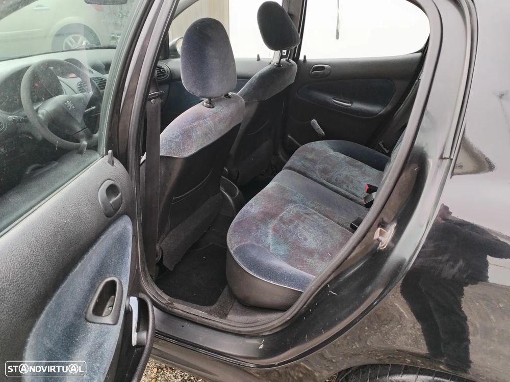 Peugeot 206 1.1 XT - 18