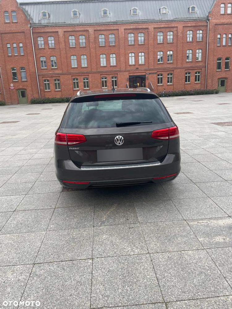 Volkswagen Passat Variant 1.6 TDI SCR DSG Trendline - 8