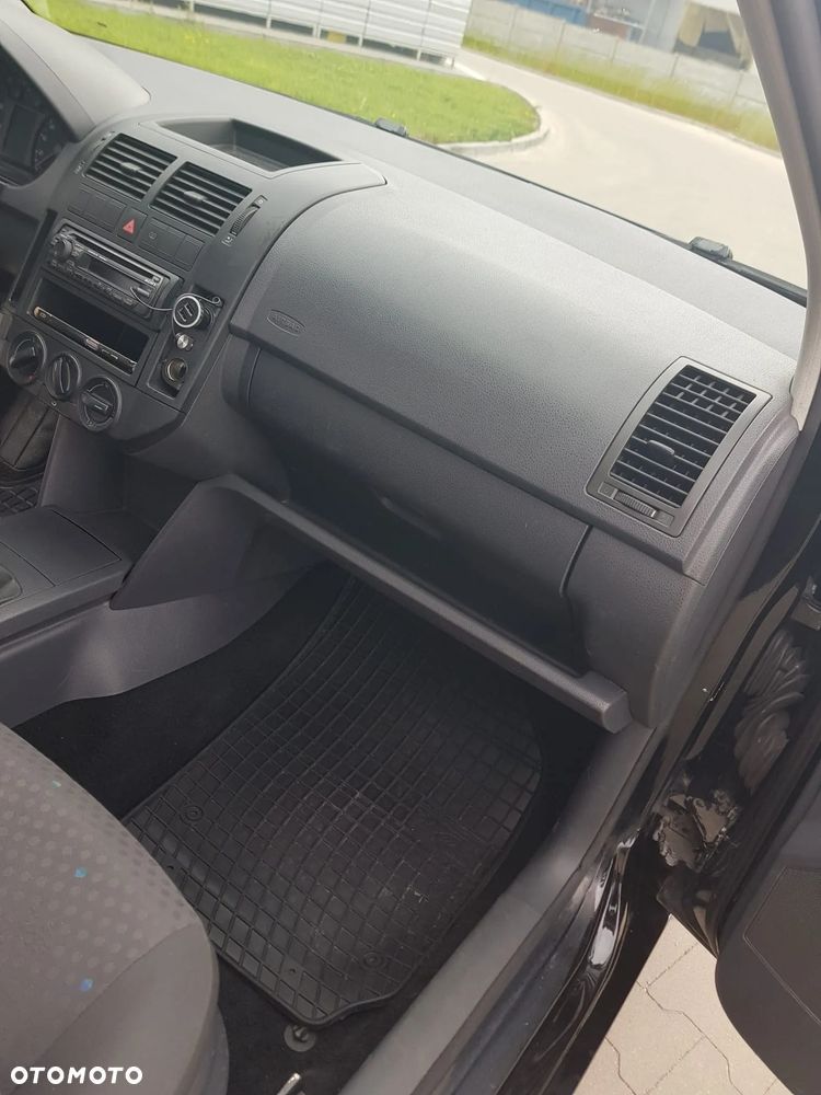 Volkswagen Polo - 31
