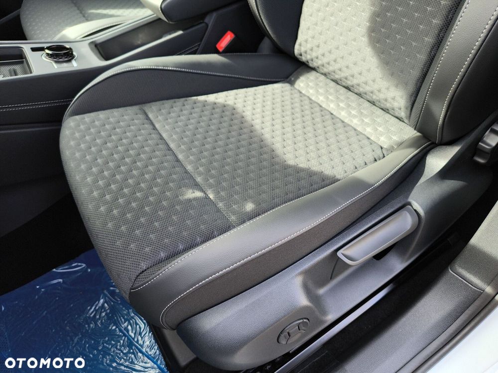 Volkswagen T-Roc - 12