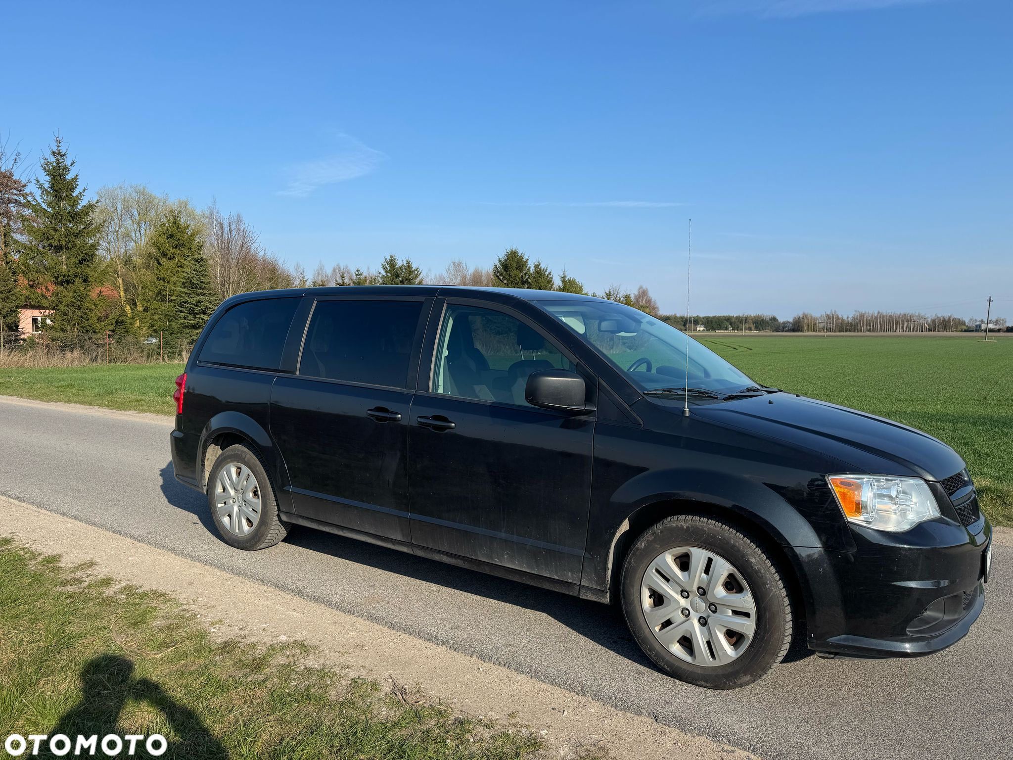 Dodge Grand Caravan - 4