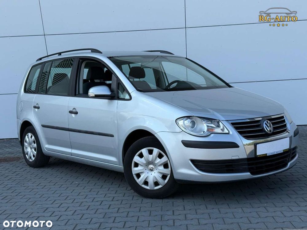 Volkswagen Touran - 2