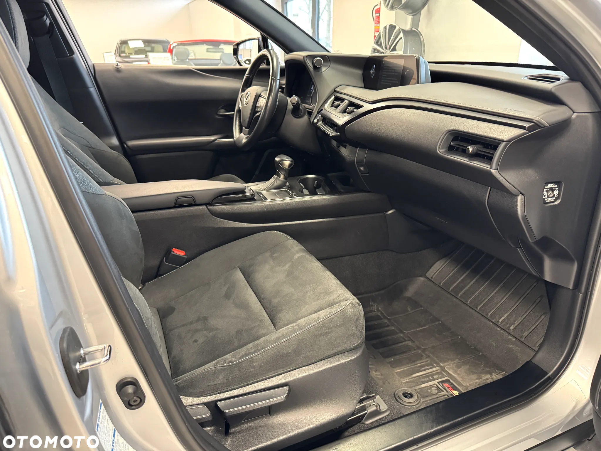 Lexus UX 200 Luxury Line - 6