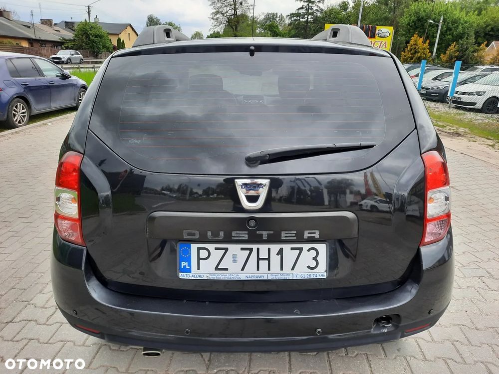 Dacia Duster 1.6 SCe Laureate S&S - 9