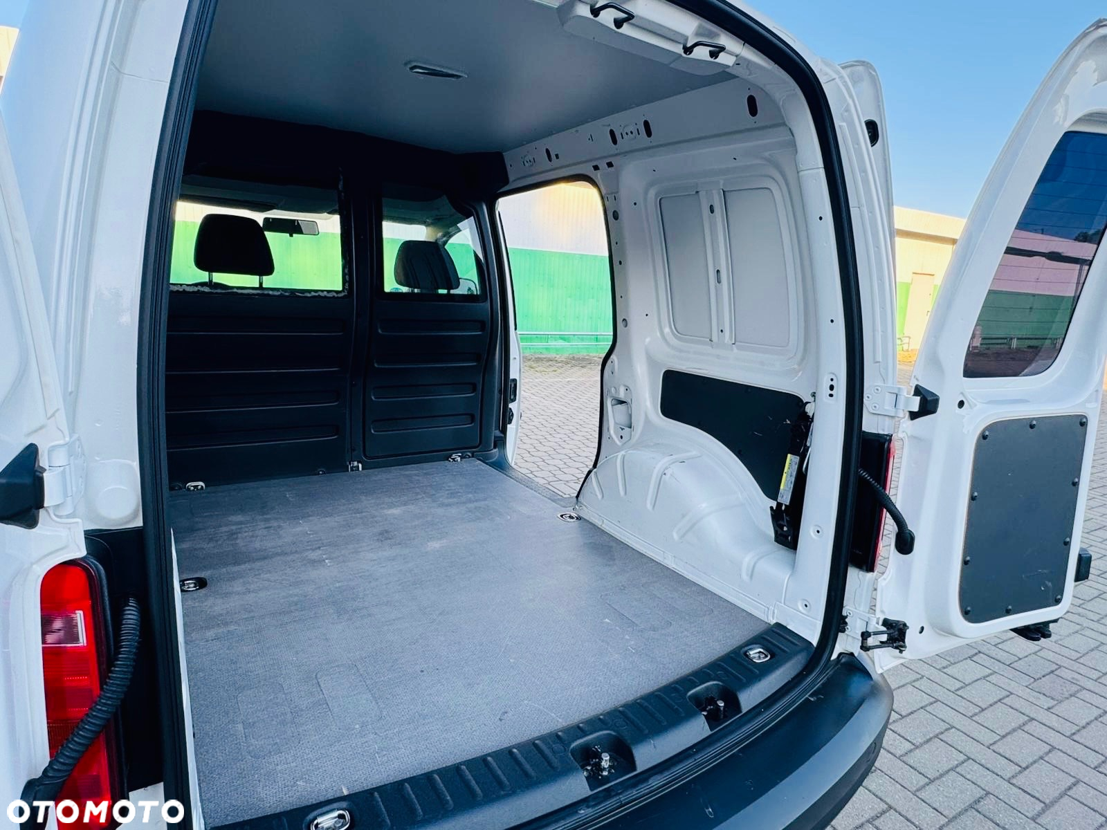 Volkswagen Caddy - 20