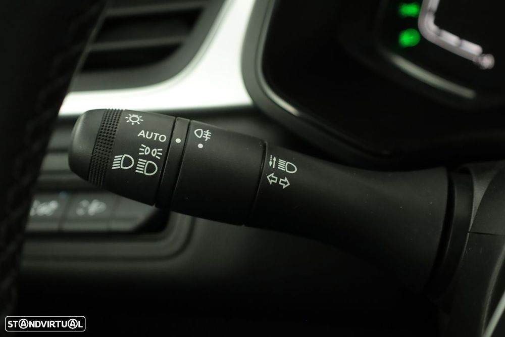 Renault Captur 1.0 TCe Techno Bi-Fuel - 17