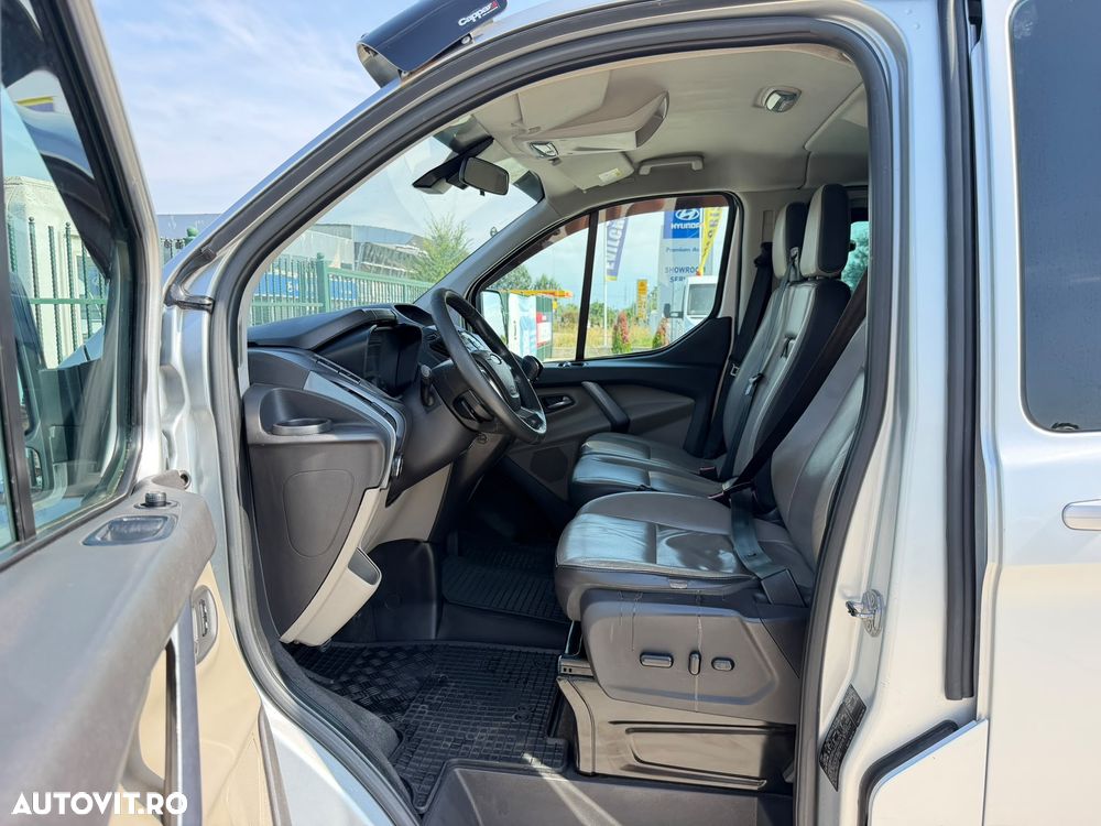 Ford Tourneo Custom - 15