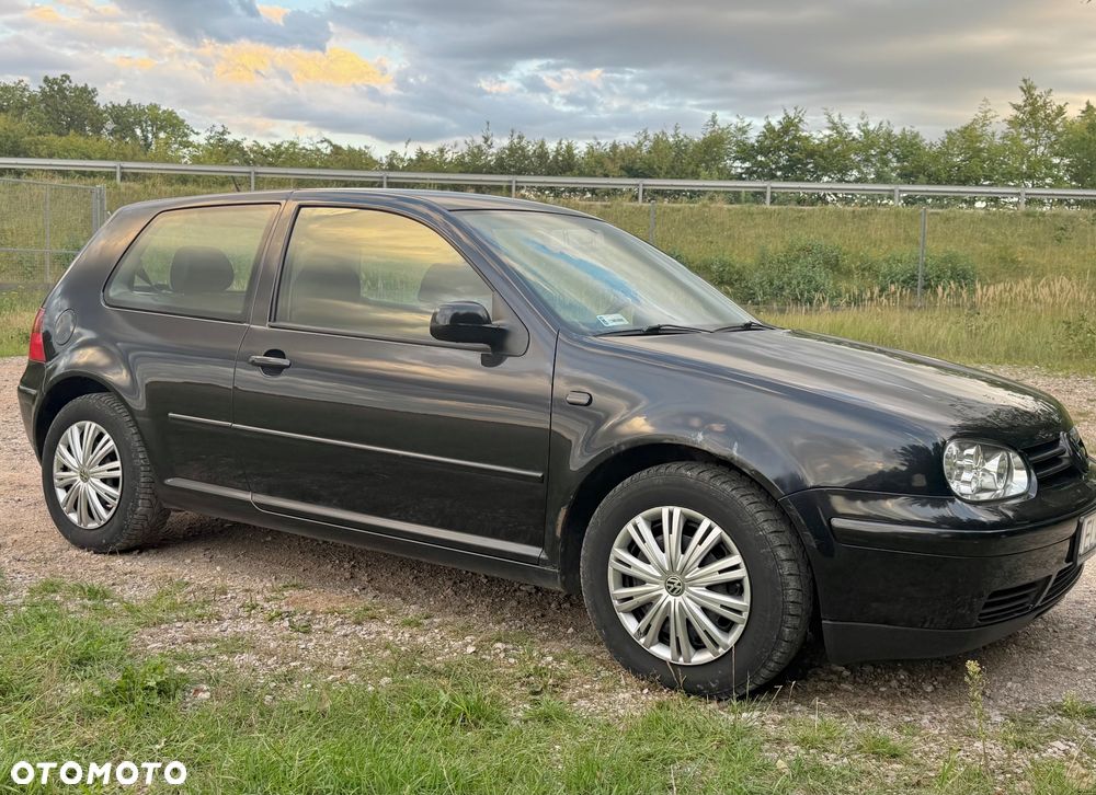 Volkswagen Golf 1.6 Comfortline - 3