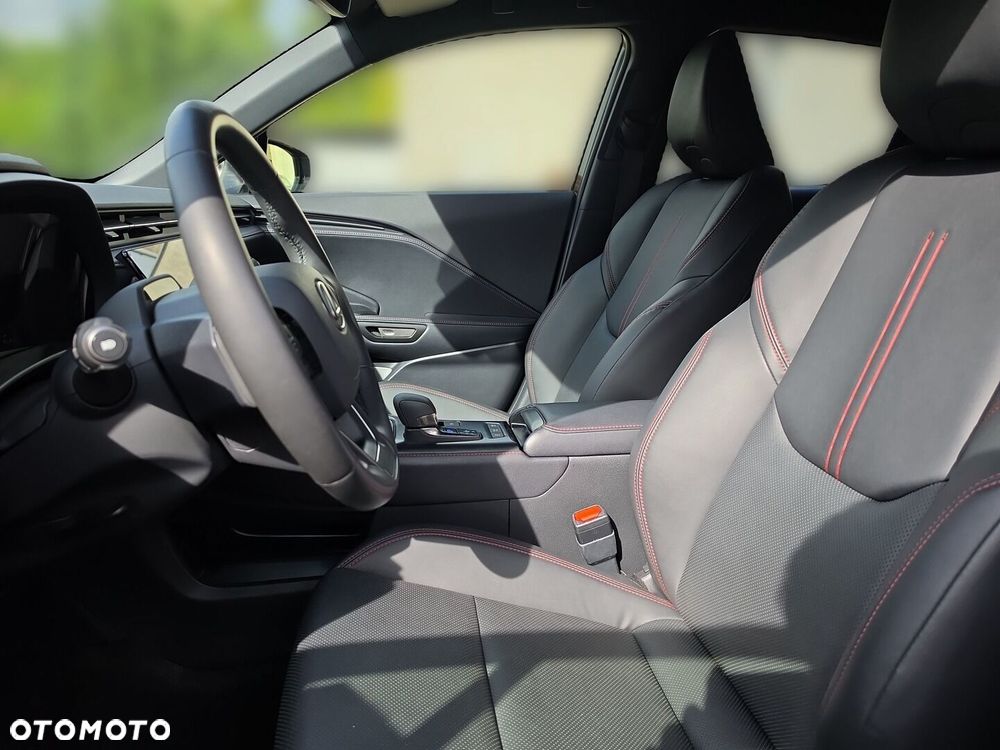 Lexus LBX - 22