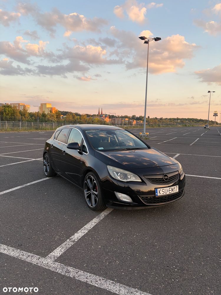Opel Astra 1.6 T Sport - 2