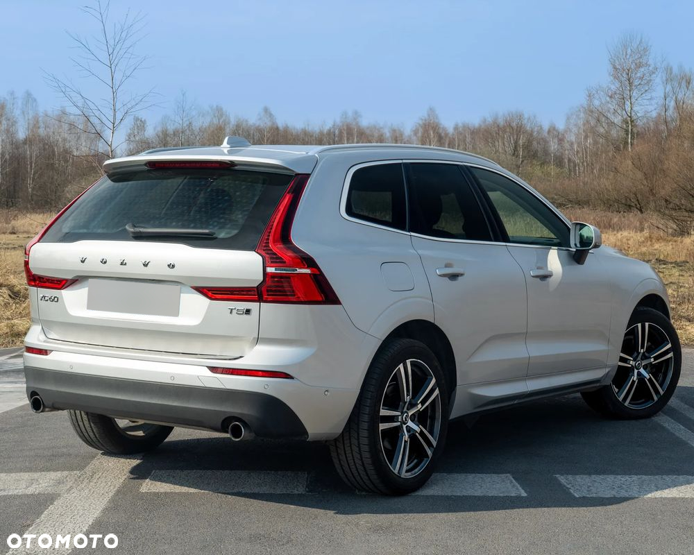 Volvo XC 60 T5 AWD Momentum - 6
