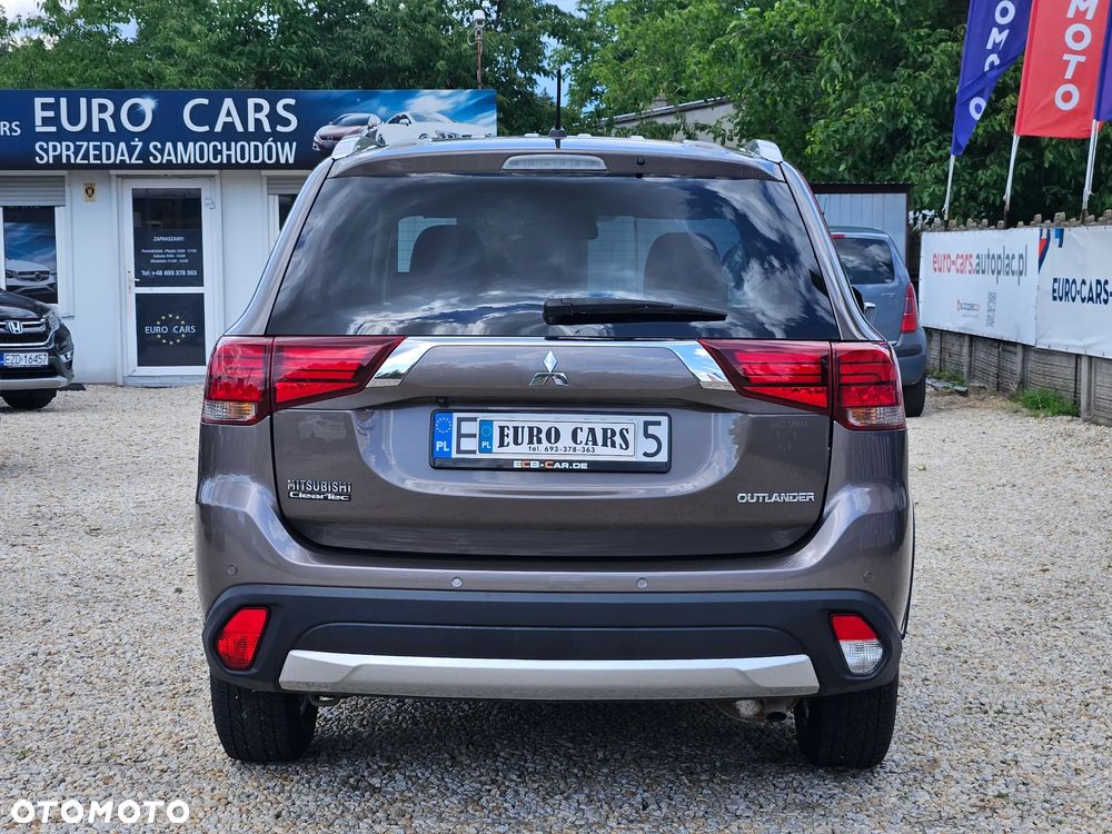 Mitsubishi Outlander 2.0 City Style 2WD - 17