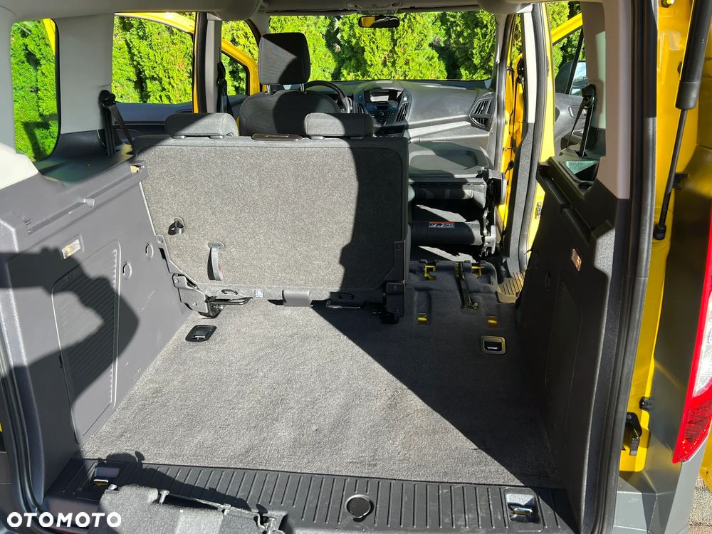 Ford Tourneo Connect - 26