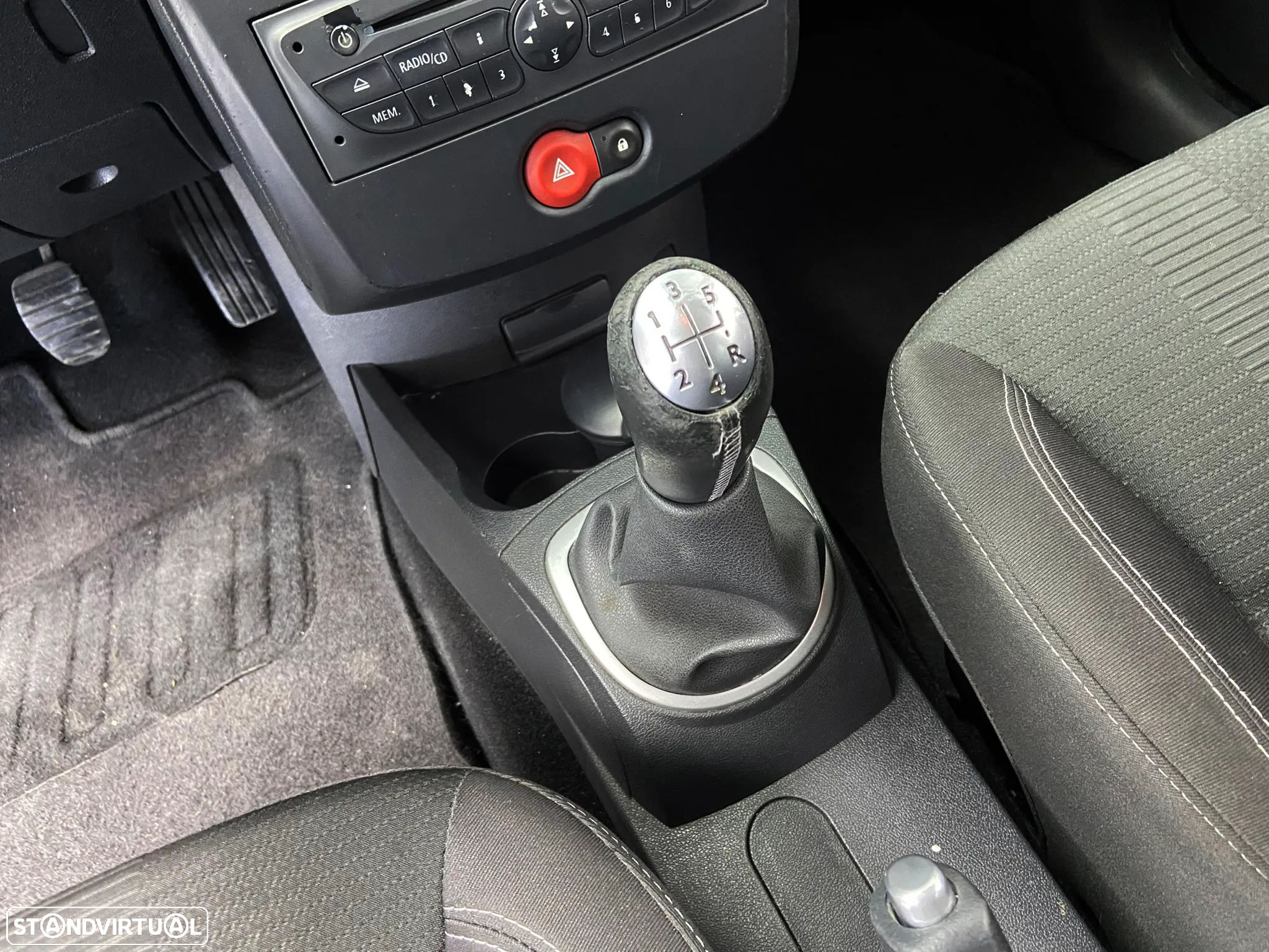 Renault Clio 1.2 16V Dynamique S - 15