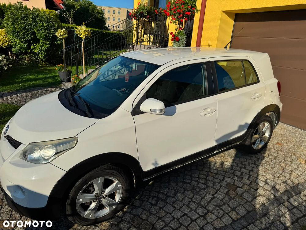 Toyota Urban Cruiser 1.4 D-4D Sol 4x4 - 22
