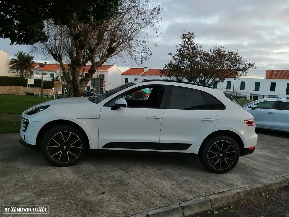 Porsche Macan Standard - 1