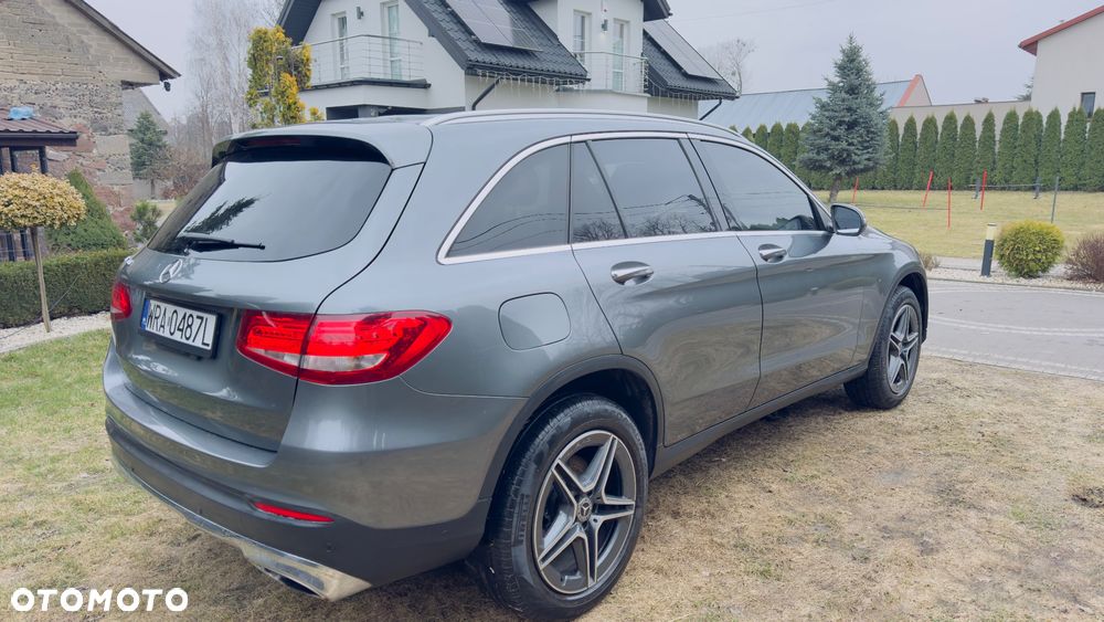 Mercedes-Benz GLC - 9
