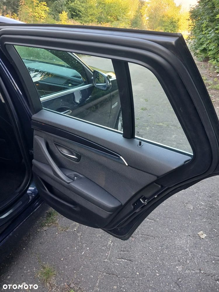 BMW Seria 5 520d - 16