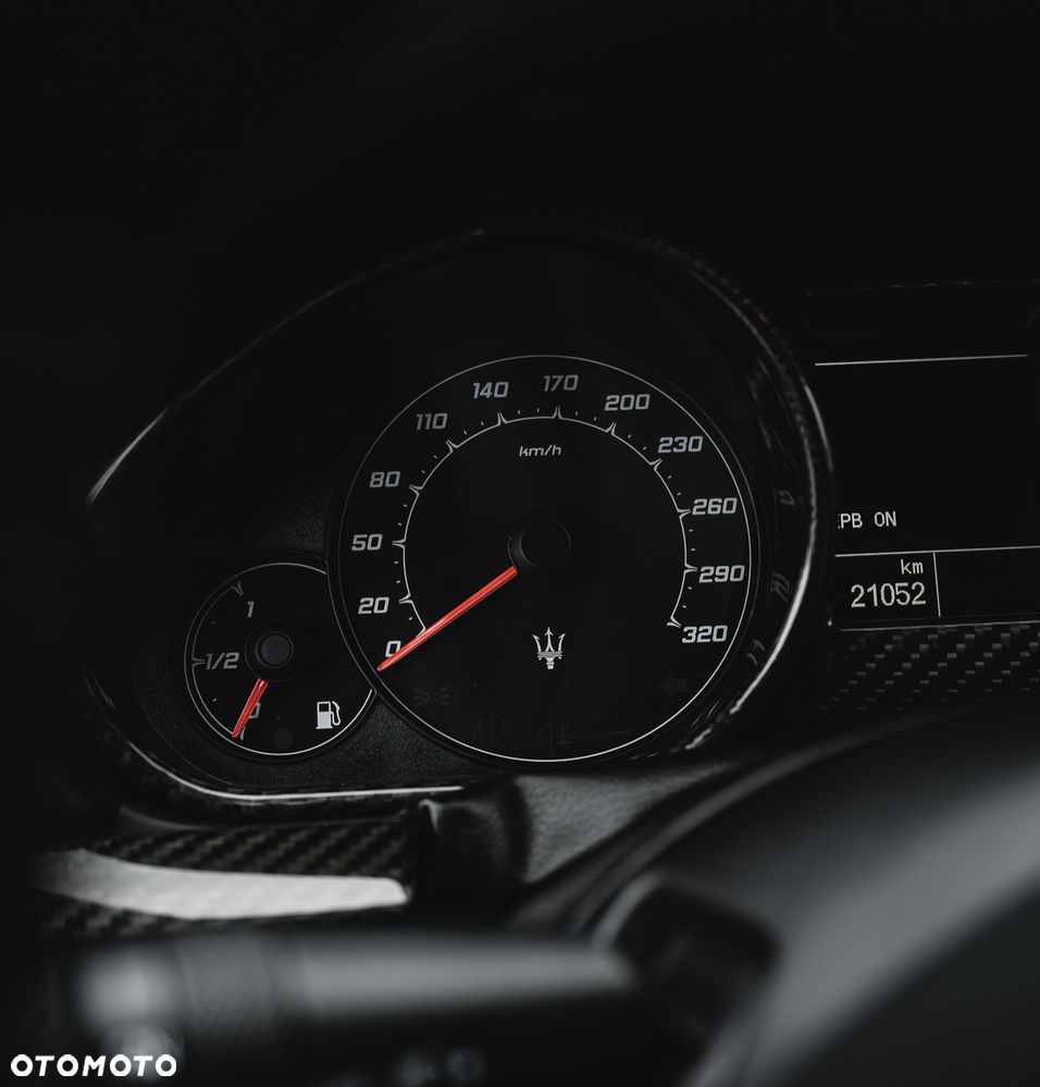 Maserati GranTurismo - 13