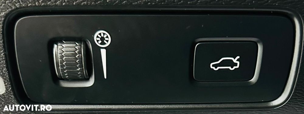 Volvo XC 40 T2 AT8 Momentum - 13