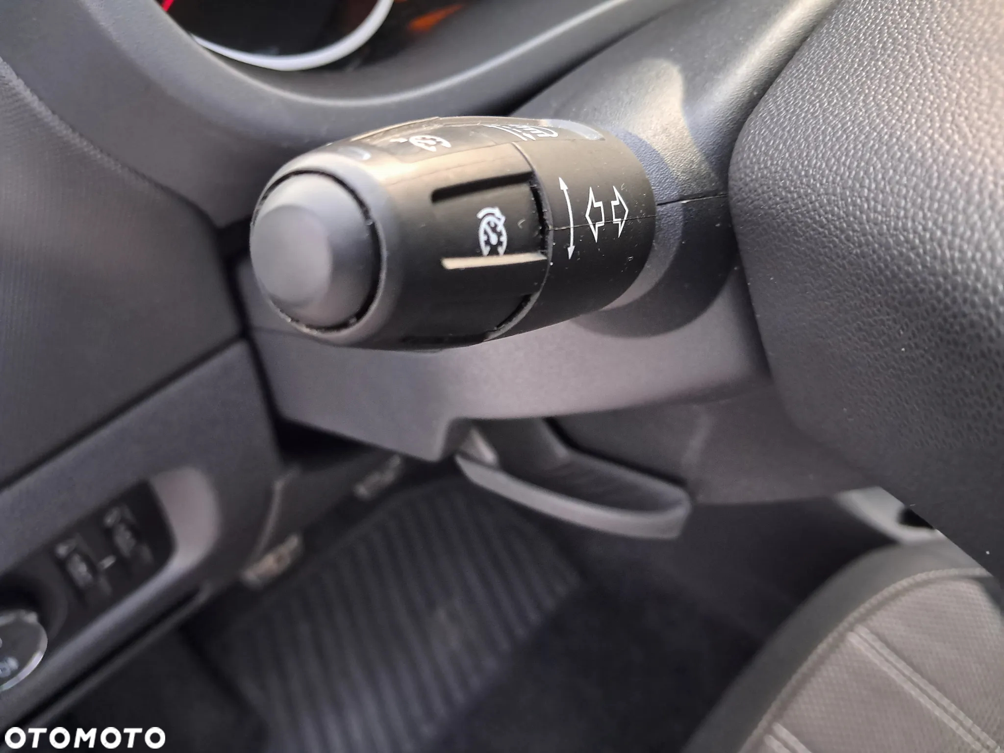 Opel Corsa 1.2 16V Cosmo - 16