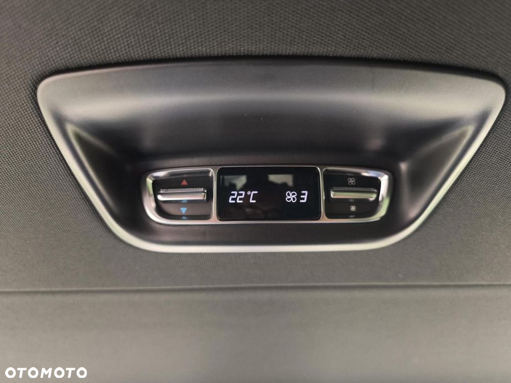 Mercedes-Benz Klasa V - 24