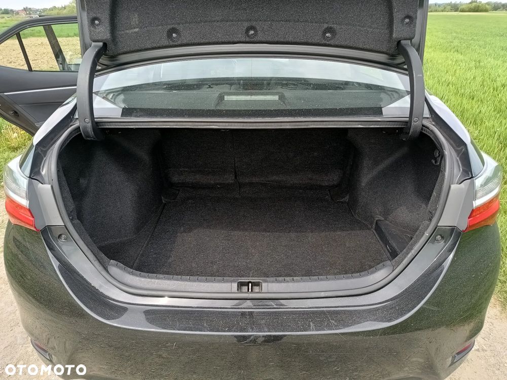 Toyota Corolla 1.6 Premium - 8
