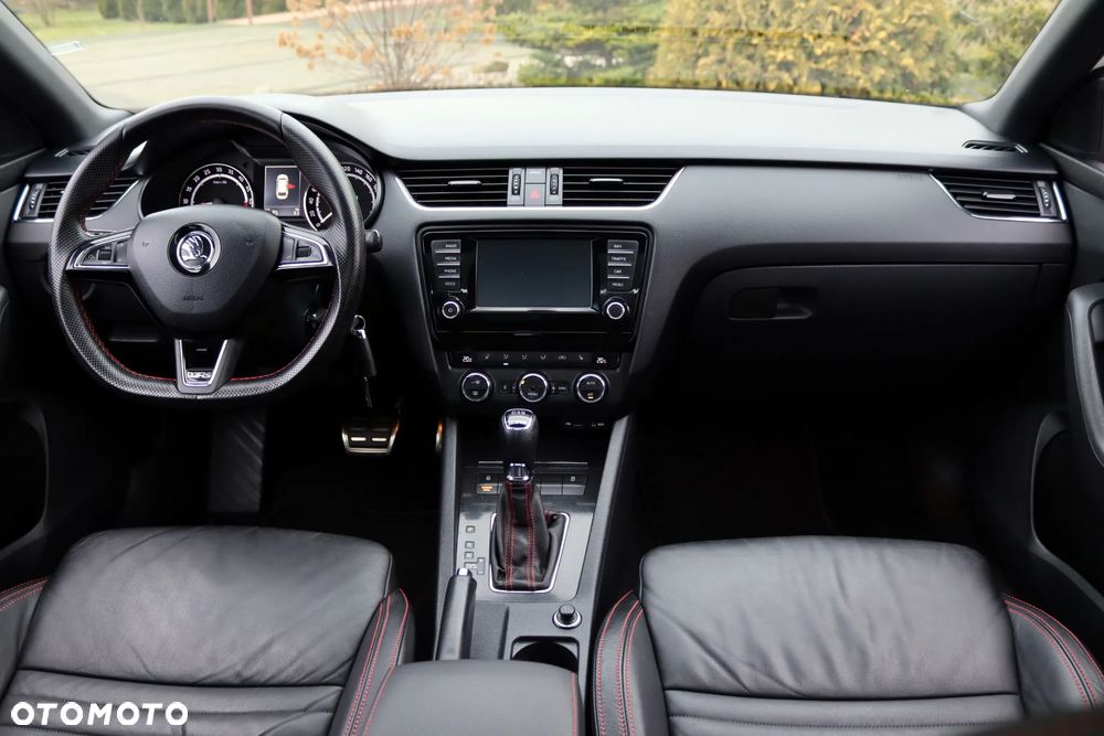 Skoda Octavia 2.0 TDI 4x4 DSG RS - 27