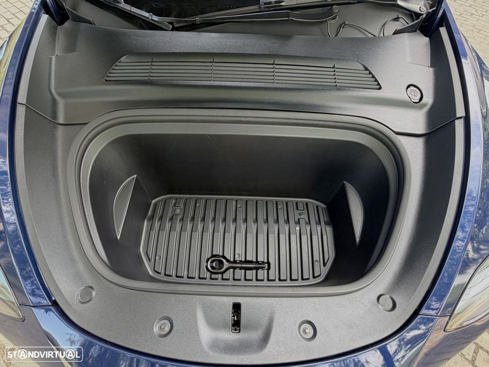 Tesla Model Y Tração Traseira - 42