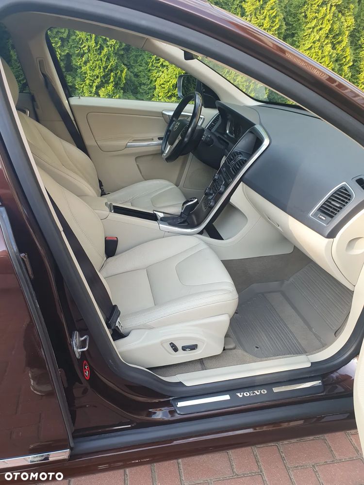 Volvo XC 60 3.2 AWD Summum - 15