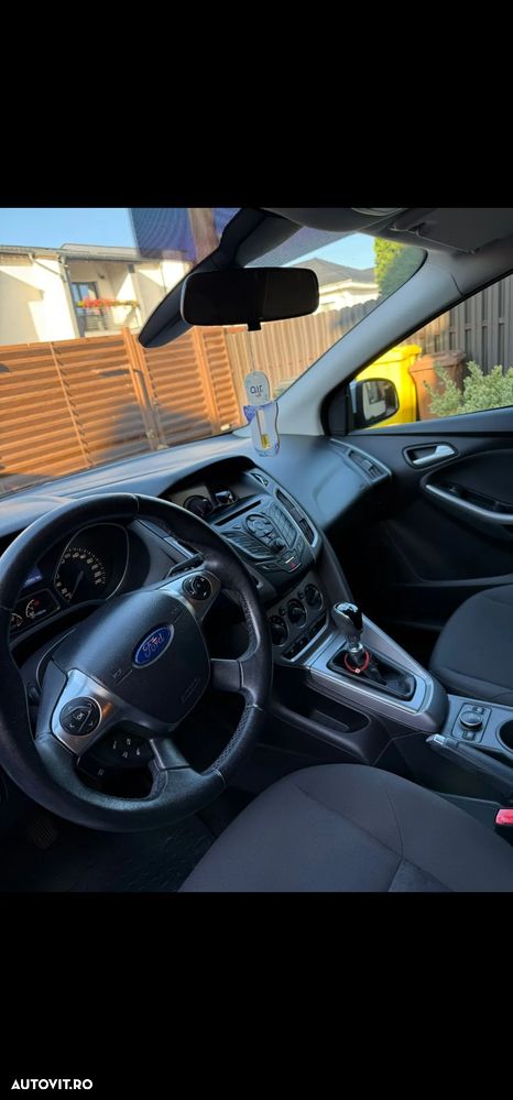 Ford Focus - 11
