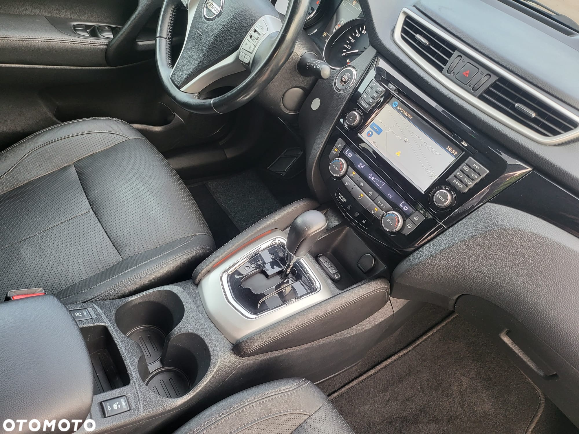 Nissan Qashqai - 21