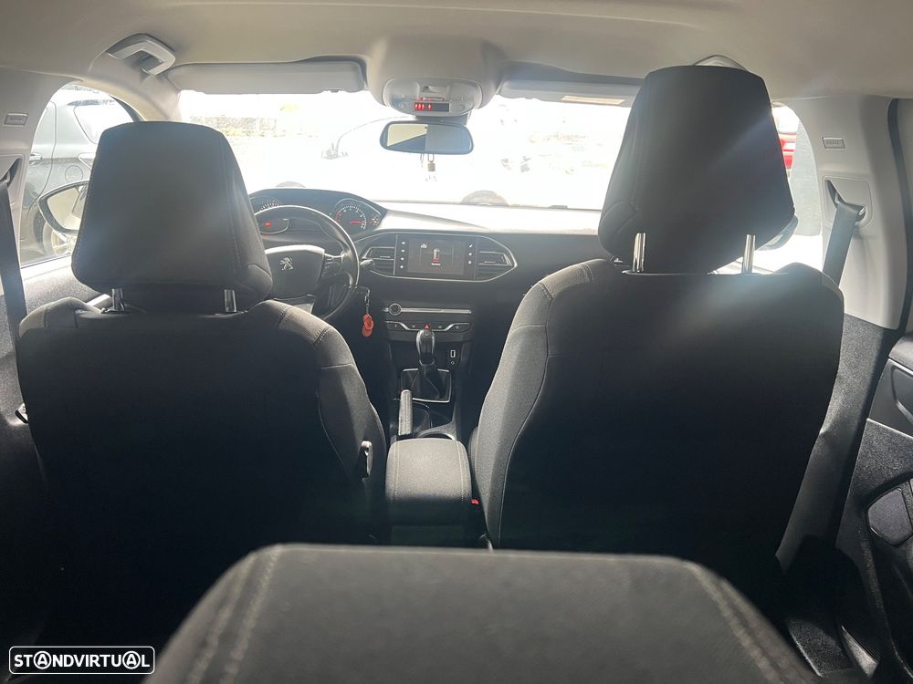 Peugeot 308 PureTech 110 Stop & Start Style - 17