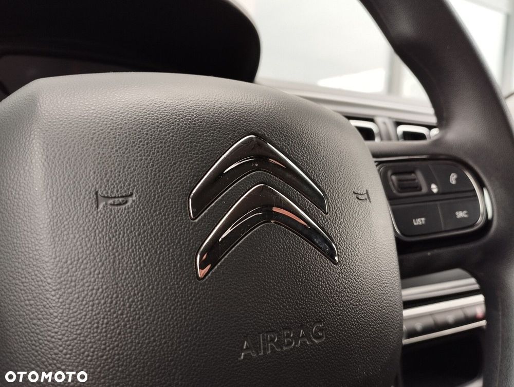 Citroën C3 1.2 PureTech Shine - 27