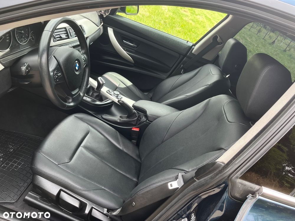 BMW 3GT 318d - 14