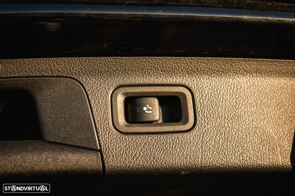 Mercedes-Benz A 250 e 8G-DCT AMG Line Advanced Plus - 59