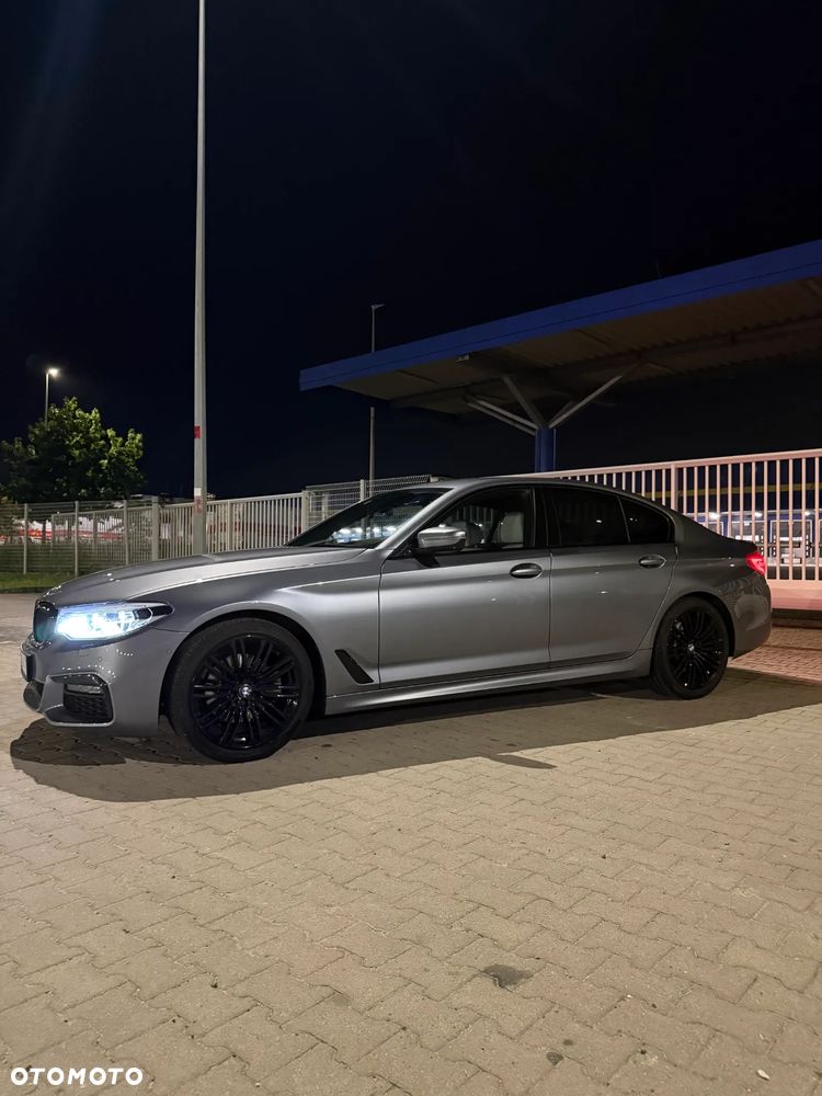 BMW Seria 5 520d xDrive - 5
