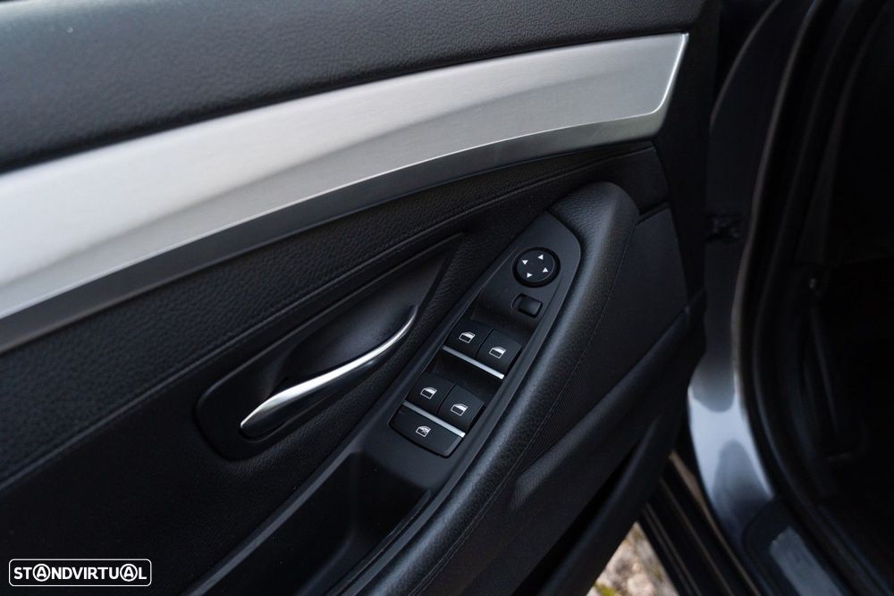 BMW 520 d Line Luxury Auto - 54