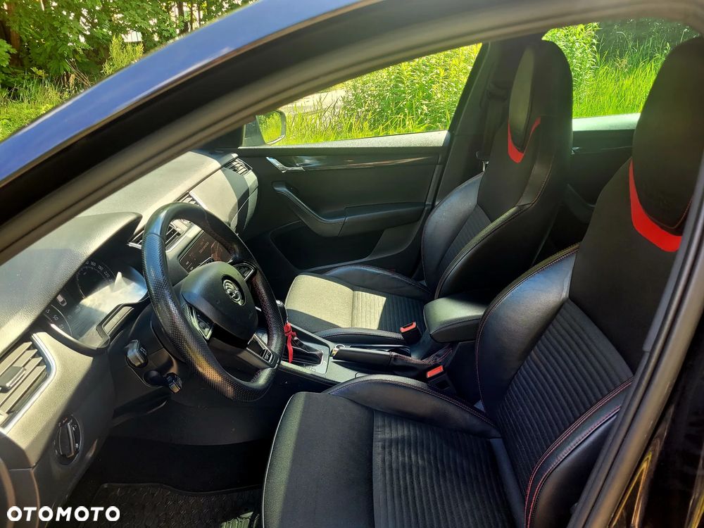 Skoda Octavia 2.0 TDI RS - 10