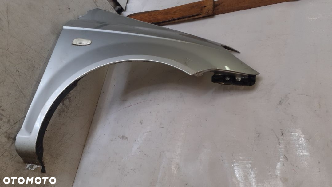 * BŁOTNIK PRZÓD PRZEDNI PRAWY DO HYUNDAI GETZ LIFT CS SREBRNY - 3